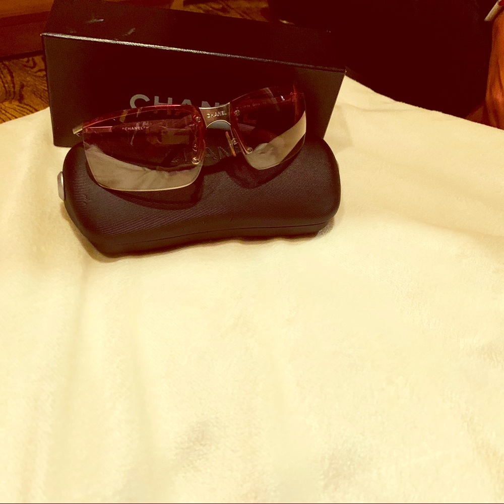Chanel sunglasses with Pink Lens